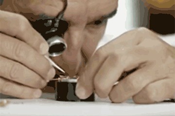 大连欧米茄手表售后维修地址