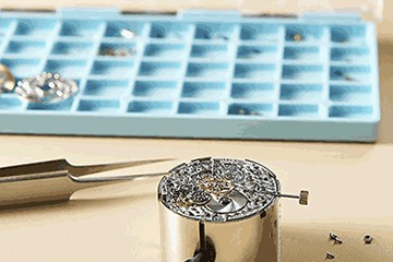 大连欧米茄手表为什么走停